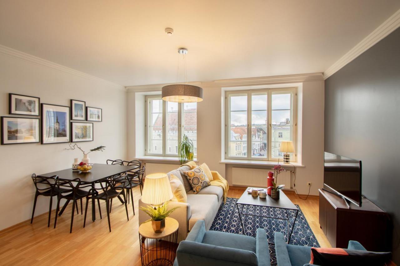 Tallinn City Apartments Old Town Square Ngoại thất bức ảnh